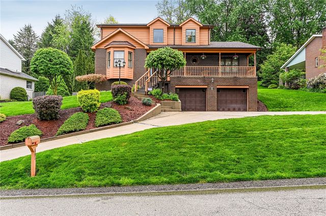 691 Adele Dr, North Huntingdon, PA 15642