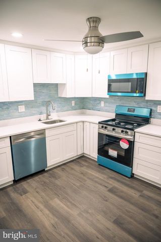 462 LOCUST AVE, Burlington, NJ 08016