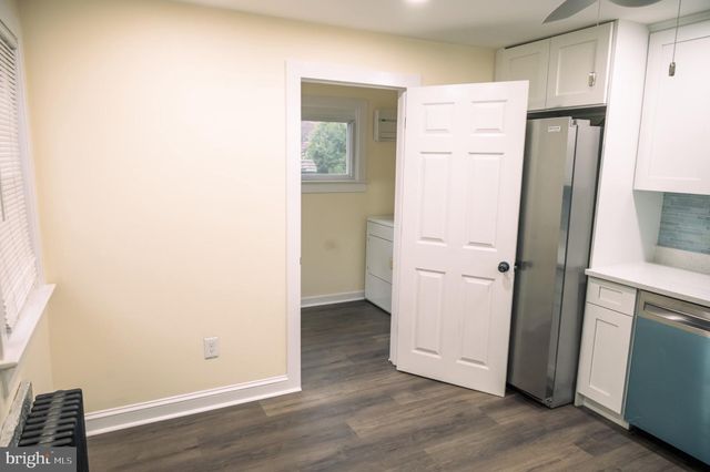 462 LOCUST AVE, Burlington, NJ 08016