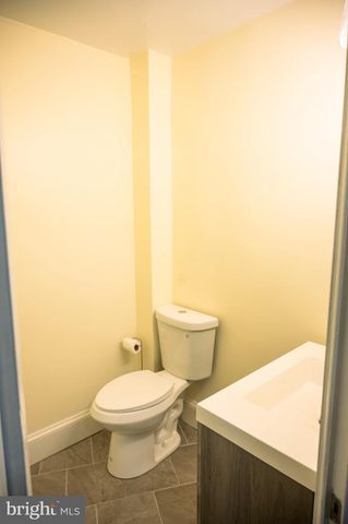 462 LOCUST AVE, Burlington, NJ 08016