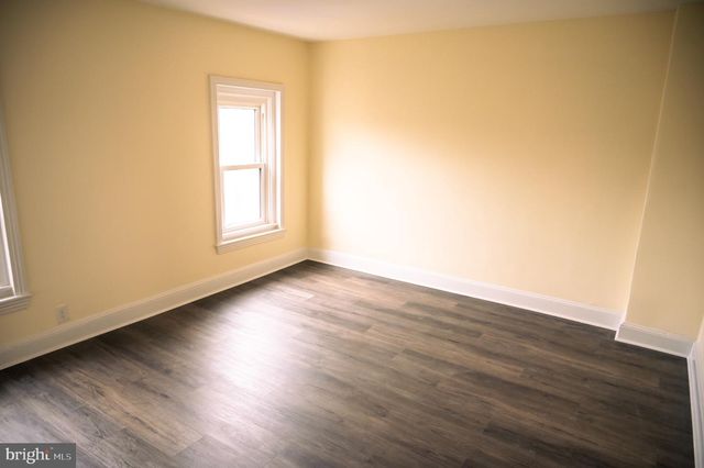 462 LOCUST AVE, Burlington, NJ 08016