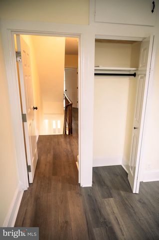 462 LOCUST AVE, Burlington, NJ 08016