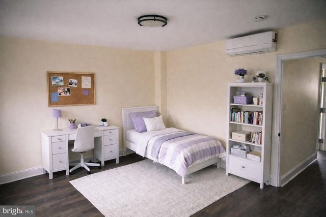 462 LOCUST AVE, Burlington, NJ 08016