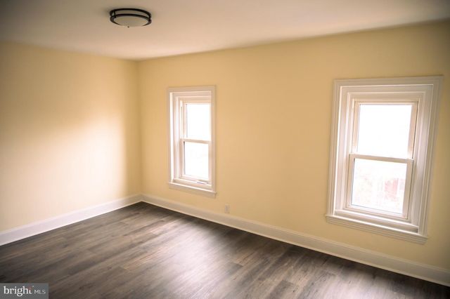 462 LOCUST AVE, Burlington, NJ 08016