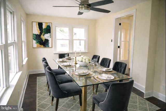 462 LOCUST AVE, Burlington, NJ 08016