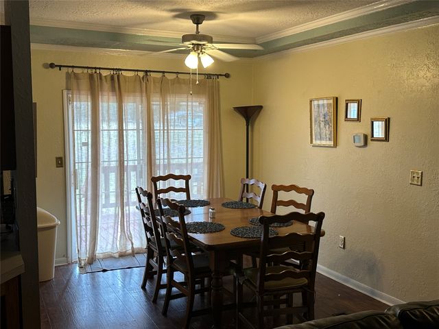 212 Rose Circle, Gordonville, TX 76245