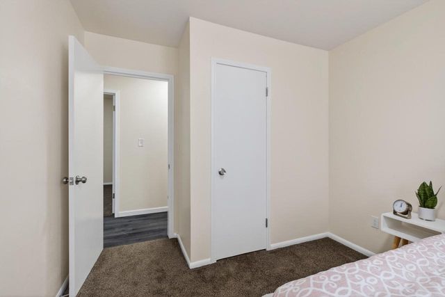 992 Home AVENUE, Menasha, WI 54952