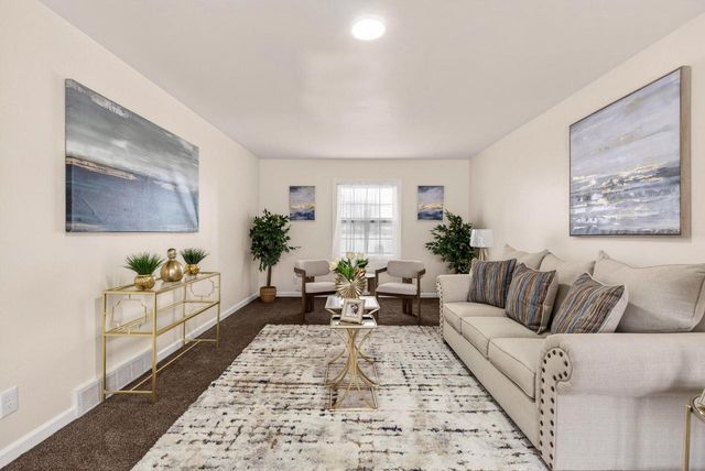 992 Home AVENUE, Menasha, WI 54952