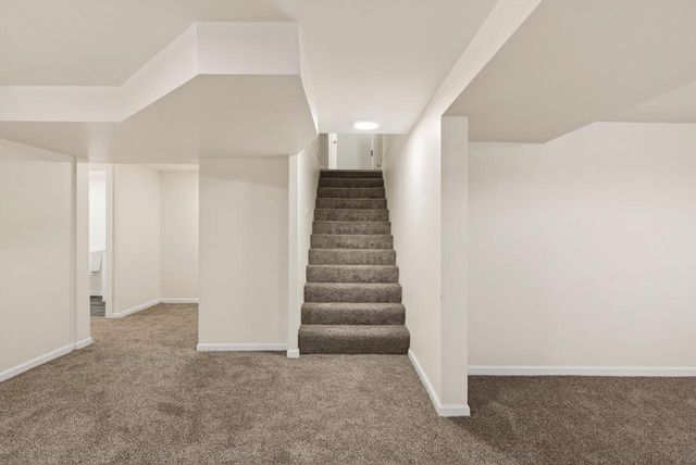 992 Home AVENUE, Menasha, WI 54952