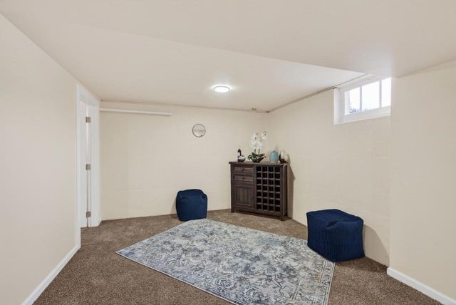 992 Home AVENUE, Menasha, WI 54952