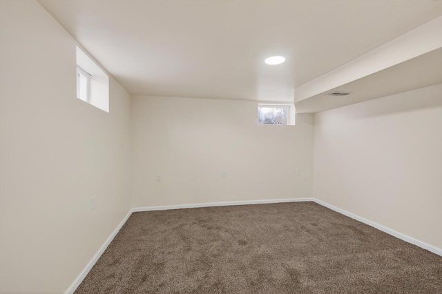 992 Home AVENUE, Menasha, WI 54952