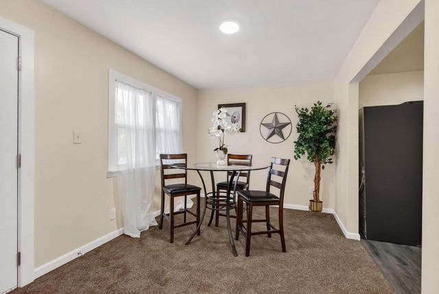 992 Home AVENUE, Menasha, WI 54952