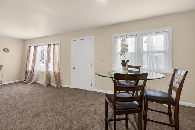 992 Home AVENUE, Menasha, WI 54952