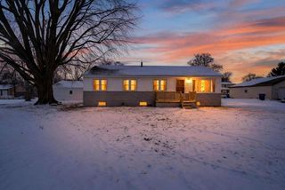 992 Home AVENUE, Menasha, WI 54952