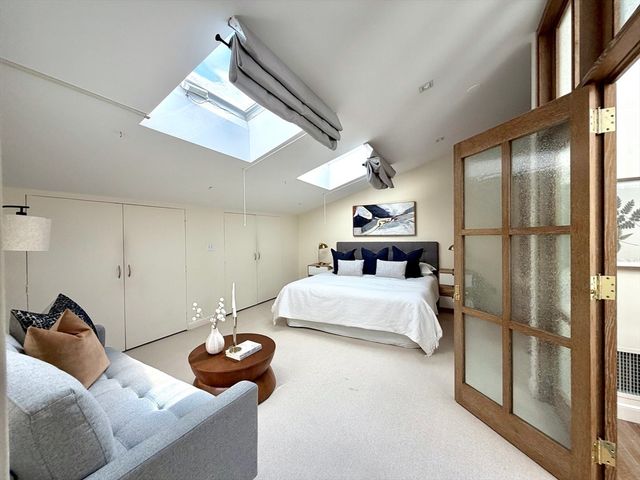 414 Beacon St PH4, Boston, MA 02115