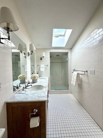 414 Beacon St PH4, Boston, MA 02115