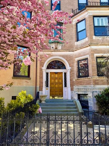414 Beacon St PH4, Boston, MA 02115