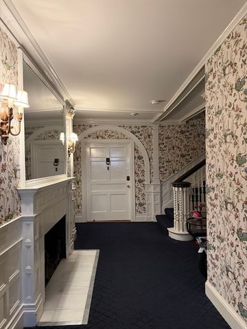 414 Beacon St PH4, Boston, MA 02115