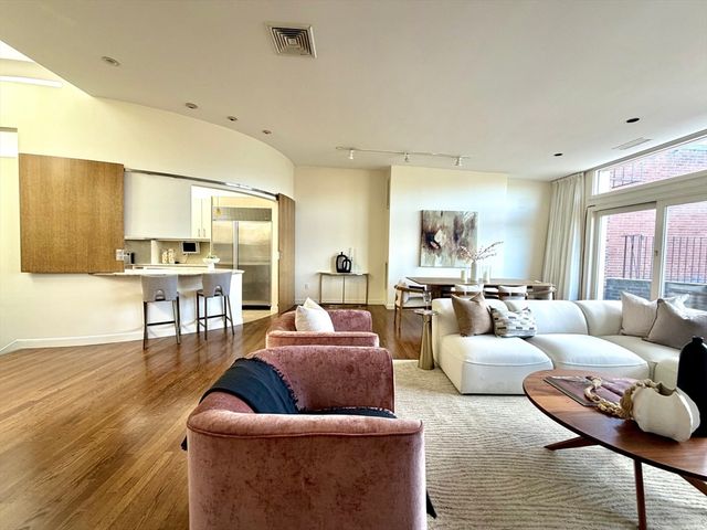 414 Beacon St PH4, Boston, MA 02115