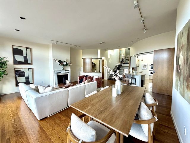 414 Beacon St PH4, Boston, MA 02115