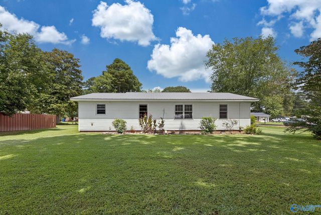 611 Fairmont Street, Albertville, AL 35950