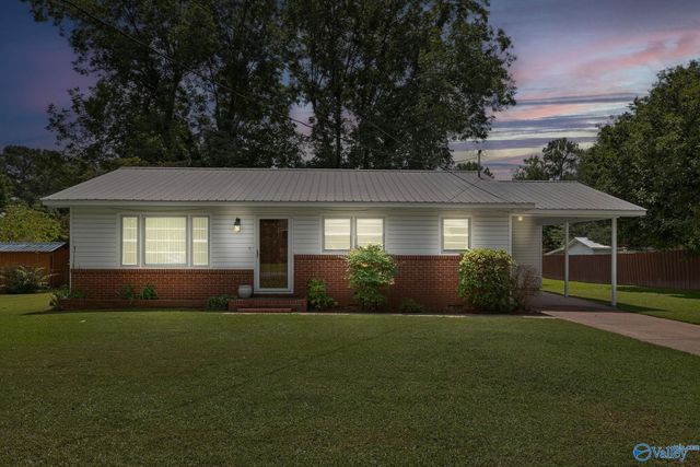 611 Fairmont Street, Albertville, AL 35950