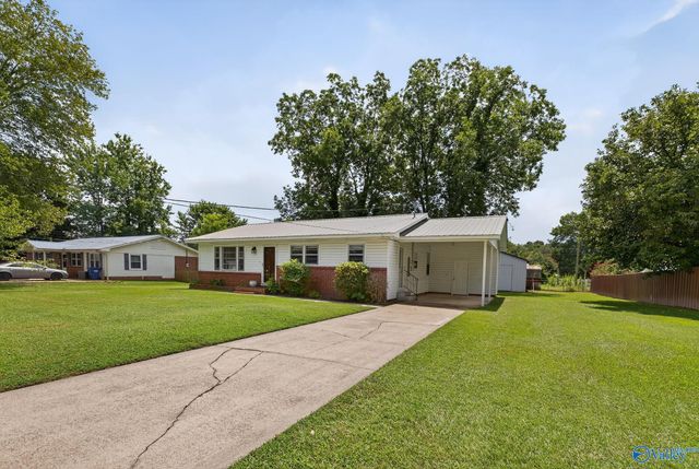 611 Fairmont Street, Albertville, AL 35950