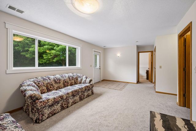 10219 Kahler Avenue NE, Monticello, MN 55362