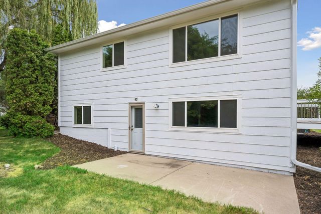 10219 Kahler Avenue NE, Monticello, MN 55362