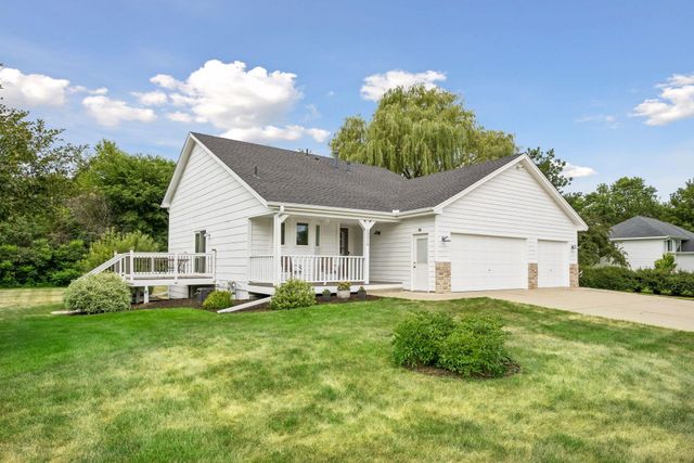 10219 Kahler Avenue NE, Monticello, MN 55362