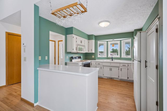 10219 Kahler Avenue NE, Monticello, MN 55362