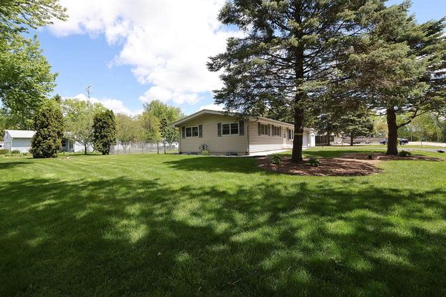 37706 88th STREET, Burlington, WI 53105