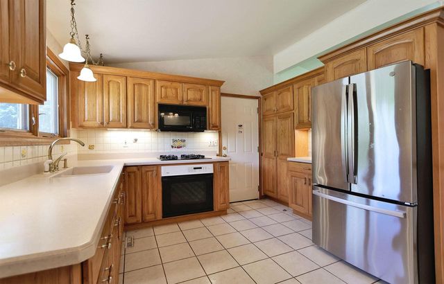 37706 88th STREET, Burlington, WI 53105
