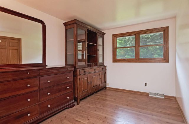 37706 88th STREET, Burlington, WI 53105