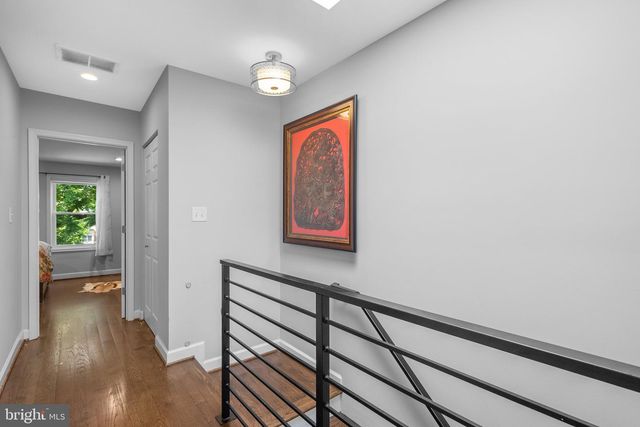 1275 OATES ST NE, Washington, DC 20002