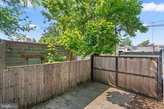 1275 OATES ST NE, Washington, DC 20002