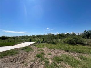 2630 CR 466, Elgin, TX 78621