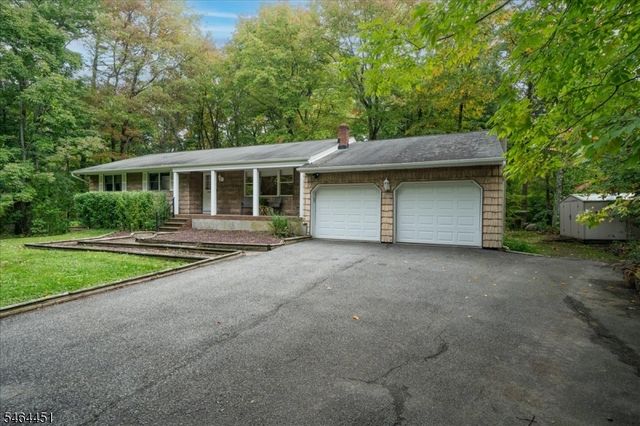 222 Ridge Rd, West Milford Twp., NJ 07480