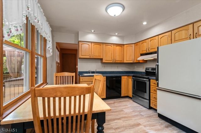 222 Ridge Rd, West Milford Twp., NJ 07480