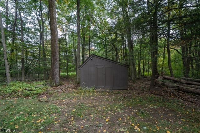 222 Ridge Rd, West Milford Twp., NJ 07480