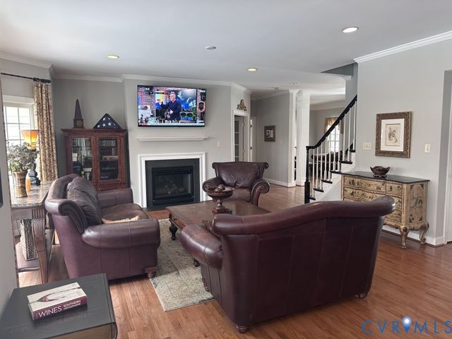 14300 Charter Landing Dr, Midlothian, VA 23114