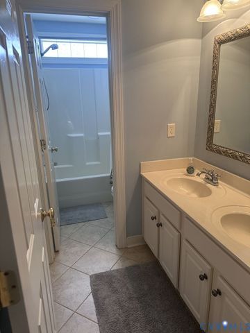 14300 Charter Landing Dr, Midlothian, VA 23114