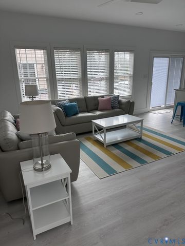 14300 Charter Landing Dr, Midlothian, VA 23114