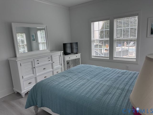 14300 Charter Landing Dr, Midlothian, VA 23114