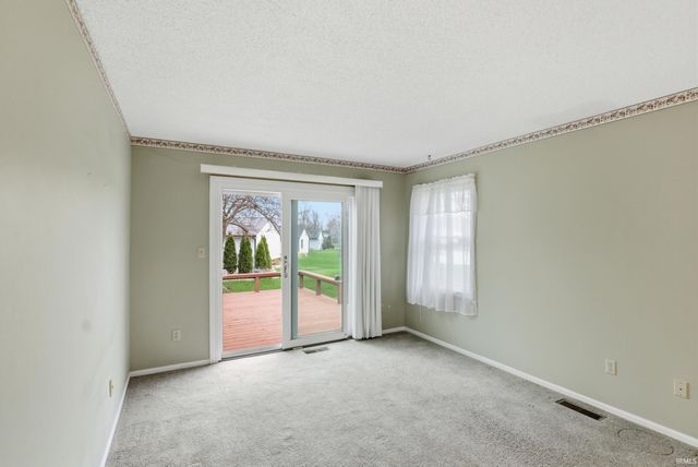 2908 Wood Knoll Lane, Fort Wayne, IN 46804