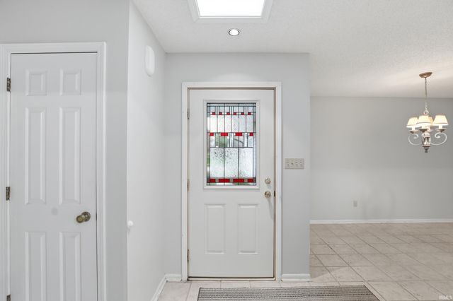 2908 Wood Knoll Lane, Fort Wayne, IN 46804