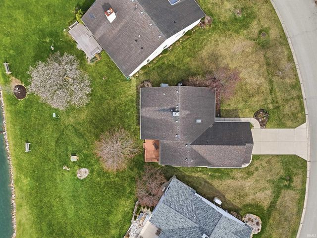 2908 Wood Knoll Lane, Fort Wayne, IN 46804