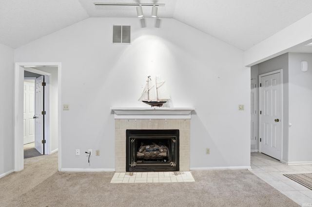 2908 Wood Knoll Lane, Fort Wayne, IN 46804