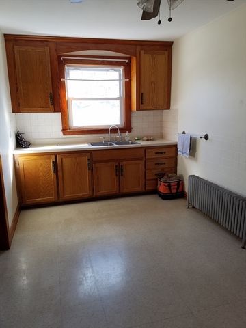 20 Dean Ave, Dracut, MA 01826