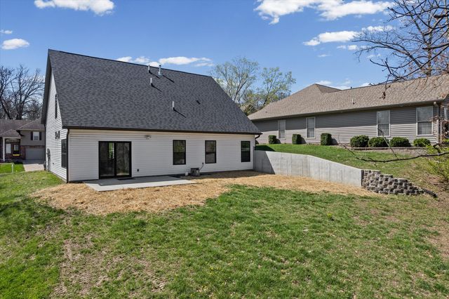 4809 MAPLE LEAF DR, Columbia, MO 65201